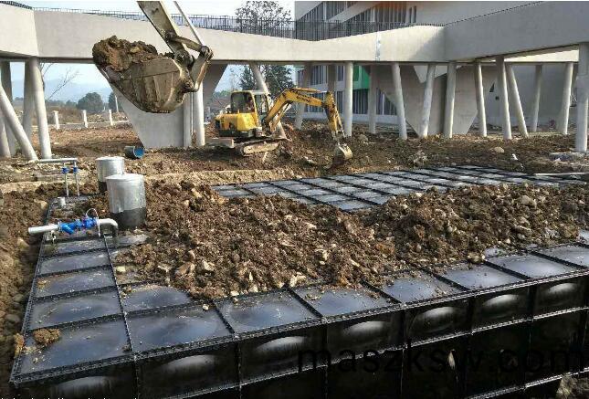 河(he)南地埋水箱(xiang) 河南地(di)埋水(shui)箱